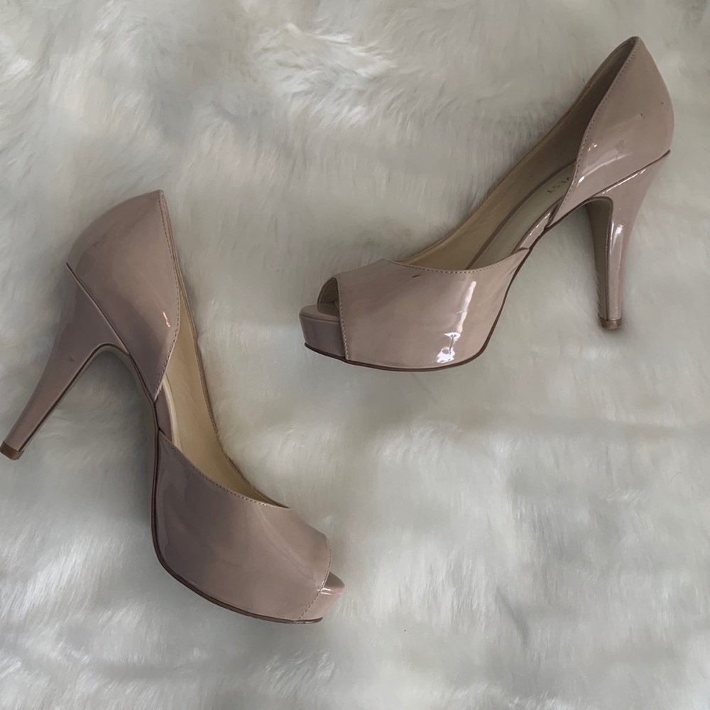 Nine West Nude Peep Toe Heels